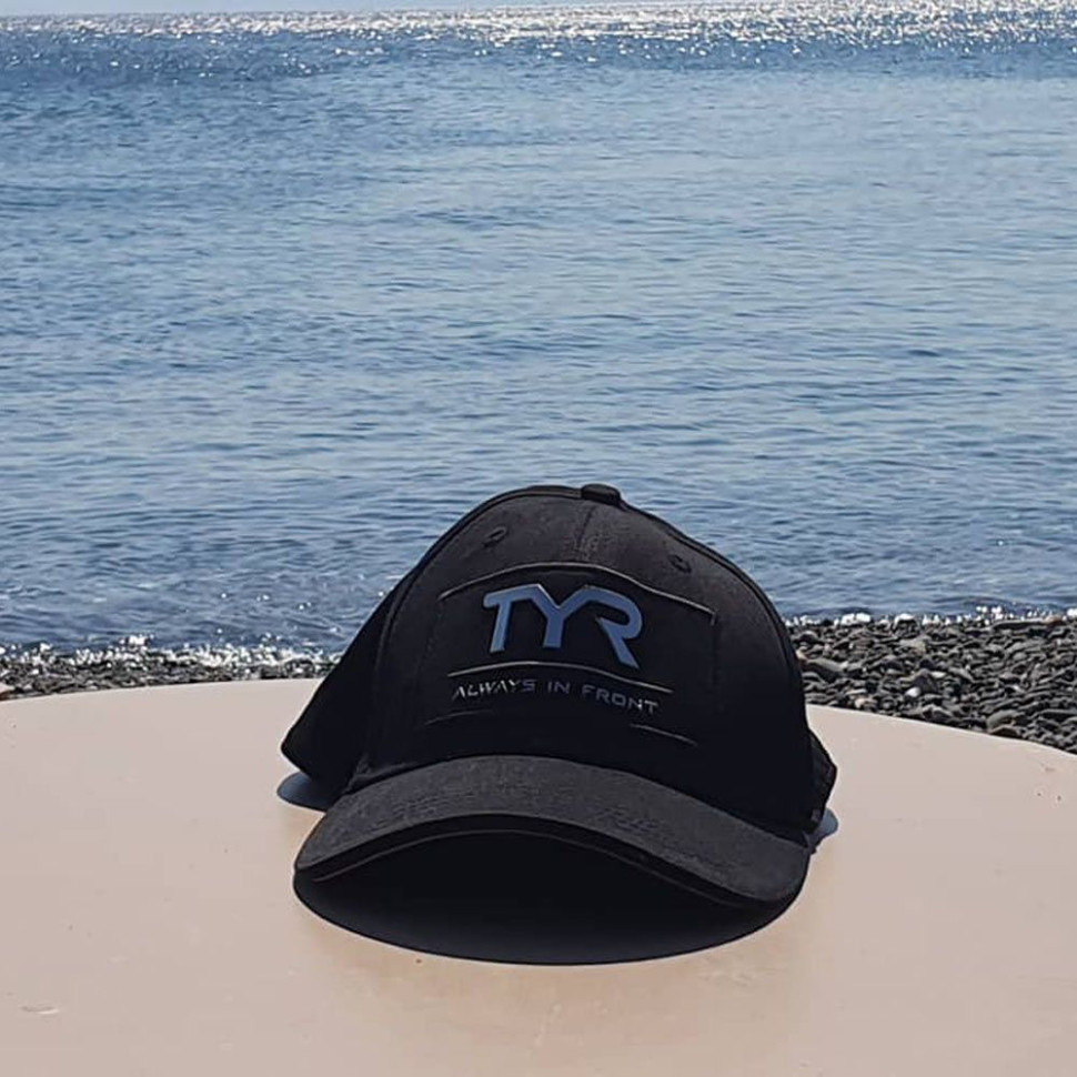 Бейсболка TYR A.I.F. Breakout Fitted Cap