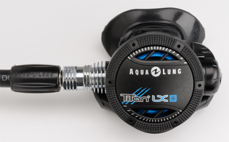 Регулятор Титан 2011 DIN 300 бар AQUA LUNG